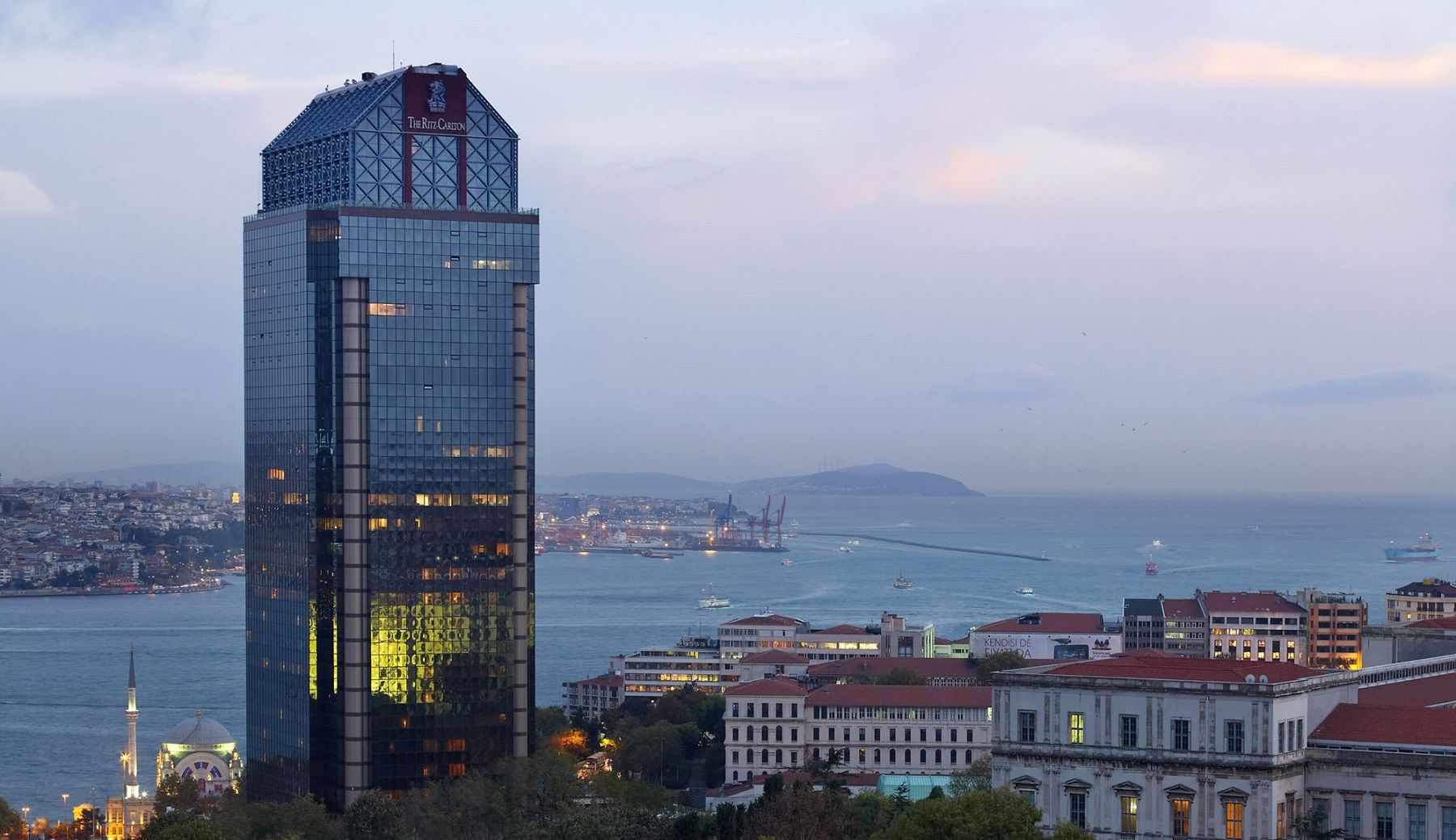 The Ritz-Carlton, Istanbul 1